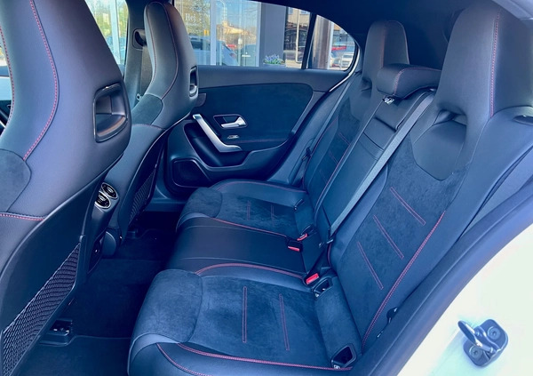 Mercedes-Benz Klasa A cena 185900 przebieg: 5000, rok produkcji 2023 z Warszawa małe 172